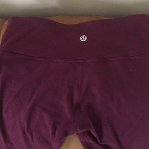 Lululemon maroon leggings